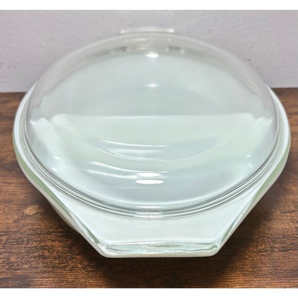 Vintage 60s Pyrex Town and Country Casserole Divided Dish 1.5 QT with Lid - Picture 4 of 12